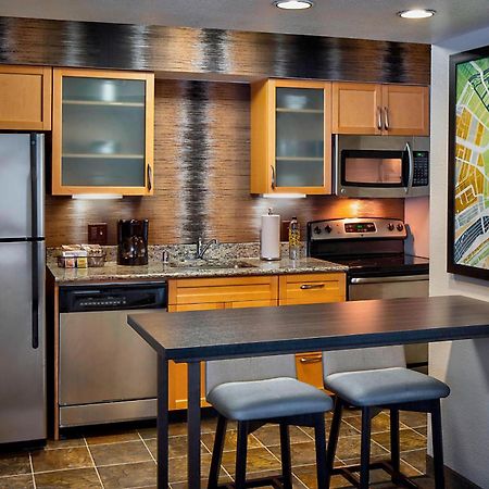 Residence Inn Dallas Las Colinas Ървинг Екстериор снимка
