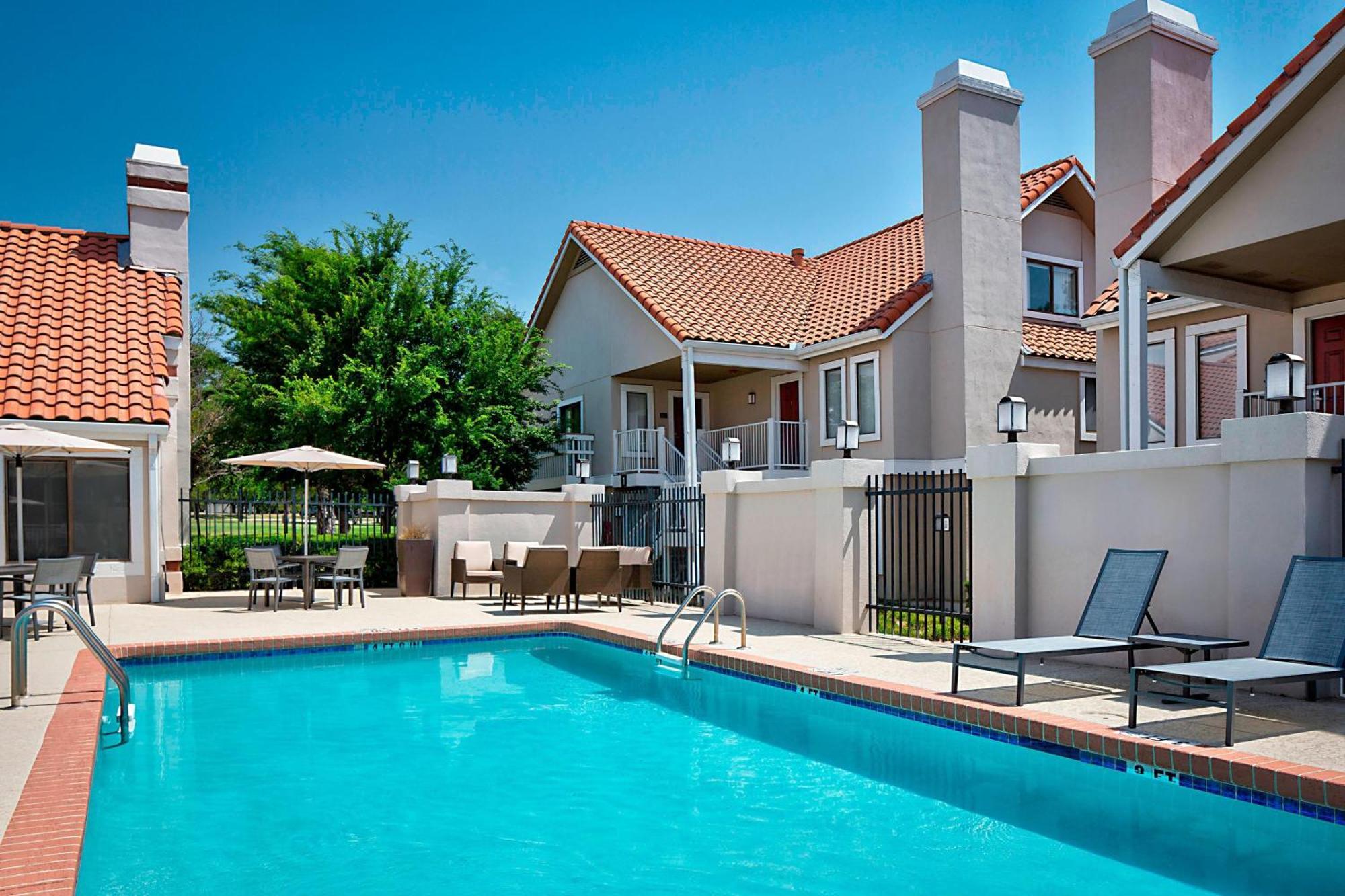 Residence Inn Dallas Las Colinas Ървинг Екстериор снимка