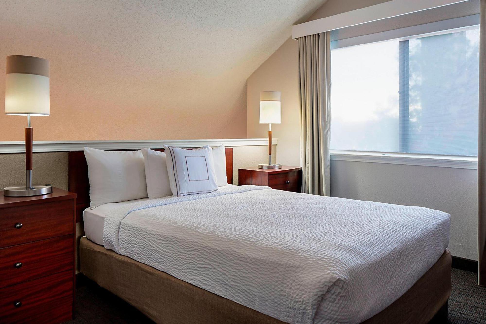 Residence Inn Dallas Las Colinas Ървинг Екстериор снимка